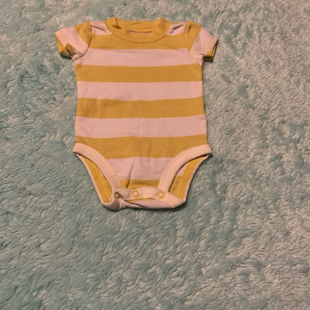 Boys onzies (4 items)